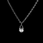 25mm Lock pendant in 18K white gold, hanging