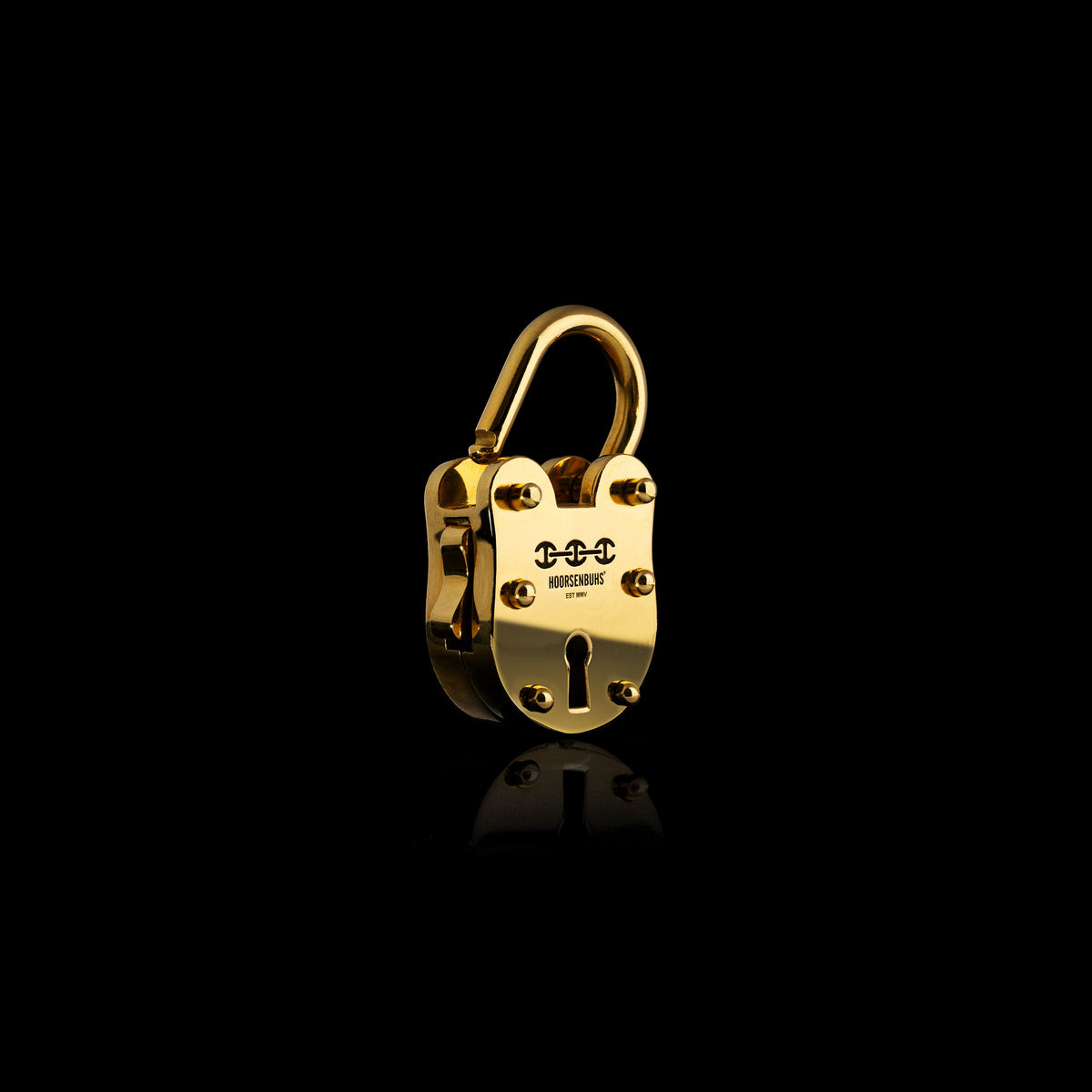 25mm Lock pendant in 18K yellow gold by HOORSENBUHS®