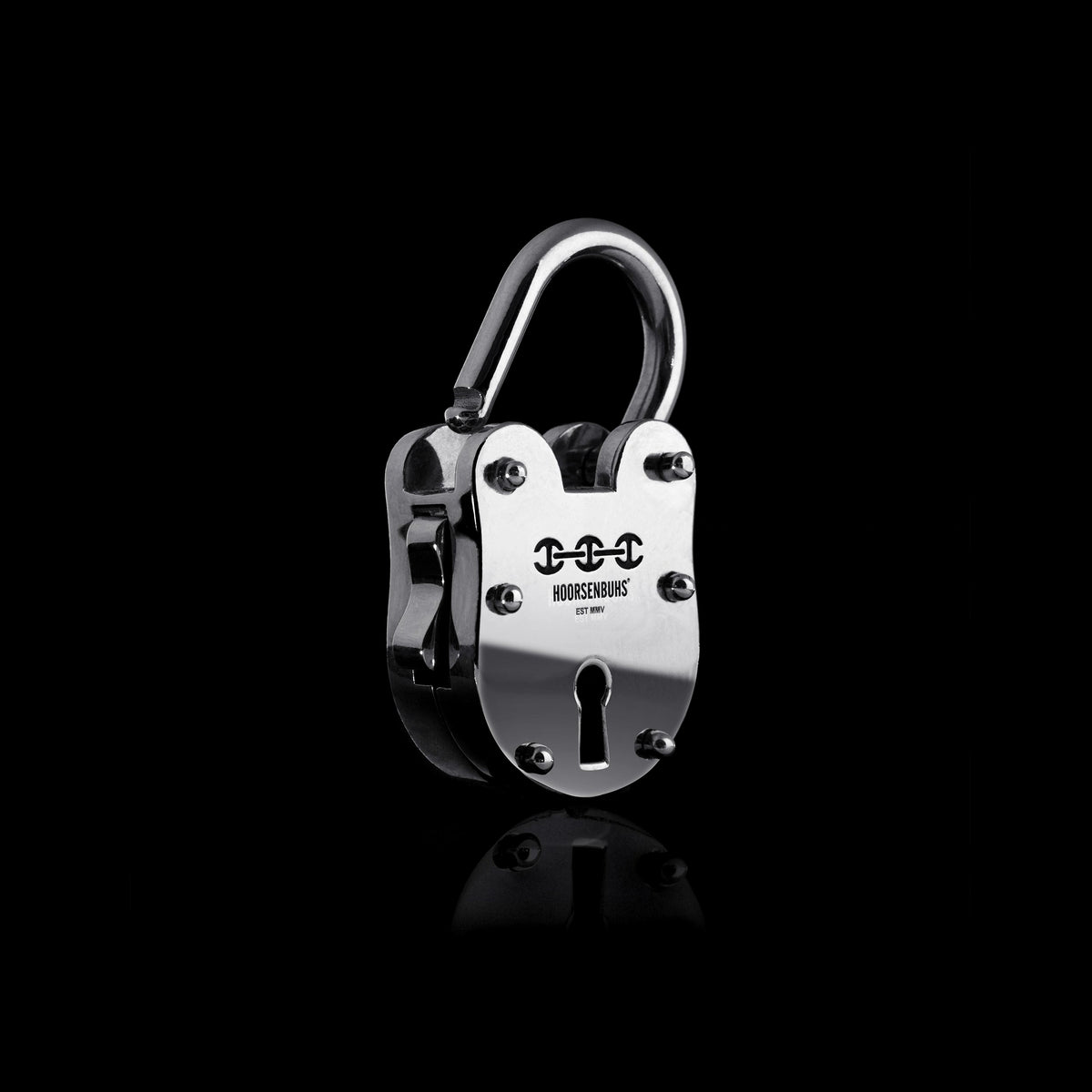 35mm Lock pendant in 18K white gold