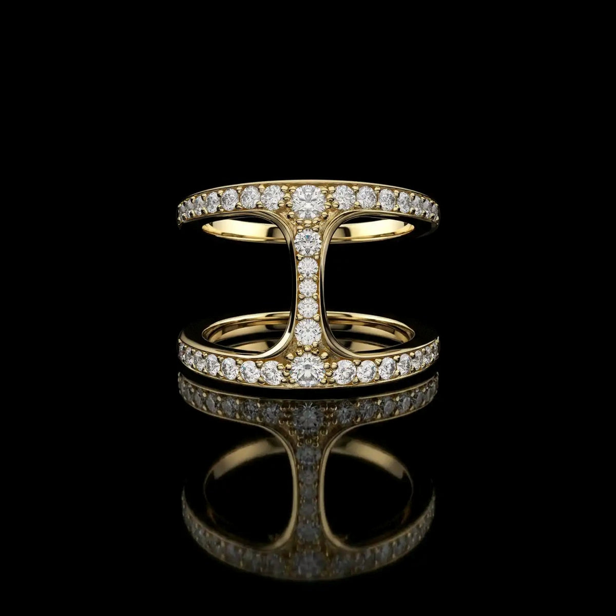 Dame Phantom with Diamonds ring in 18K gold by HOORSENBUHS®