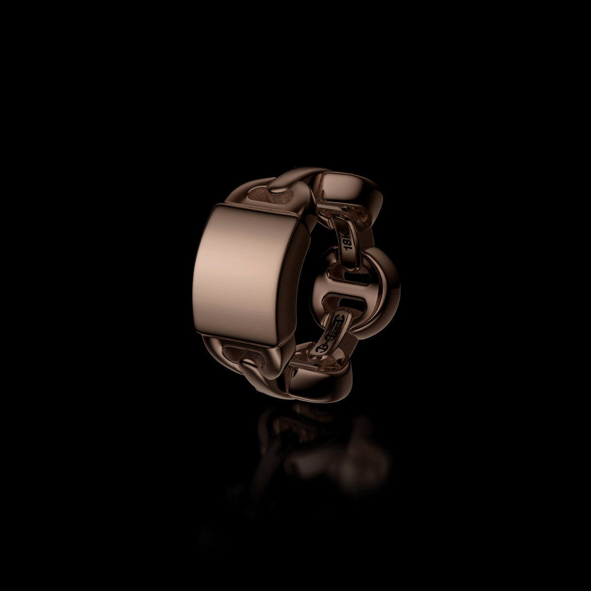 Brute Classic Tri-Link Monogram ring in 18K rose gold, upright view