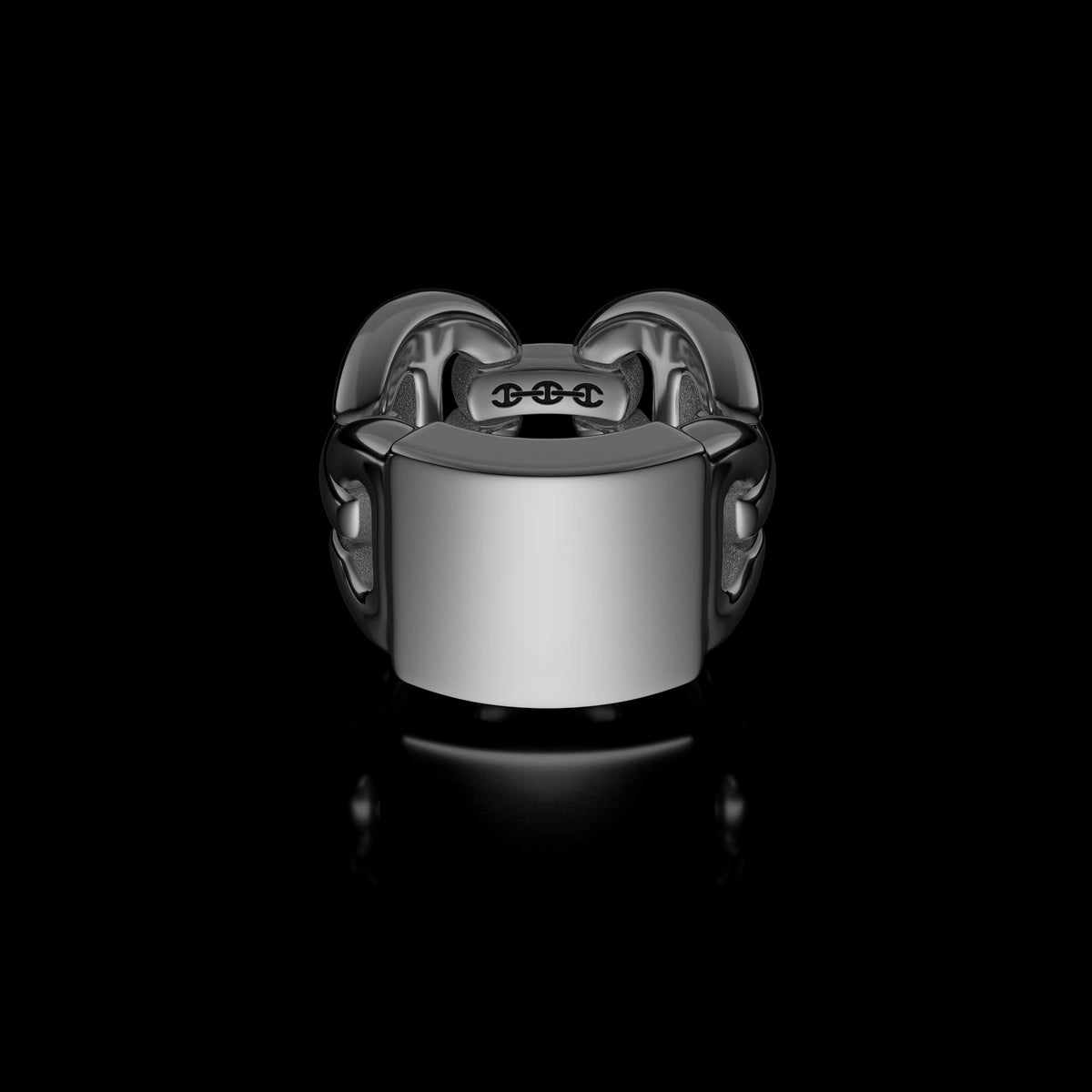 Quad Link Monogram ring in 18K white gold