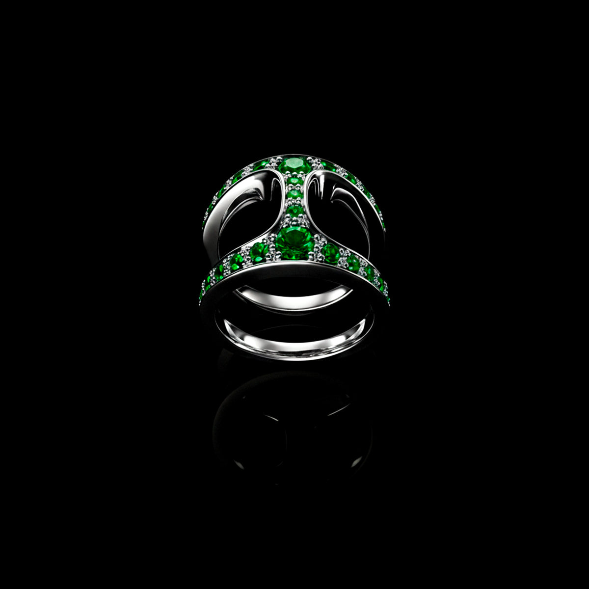 Brute Phantom with Emeralds ring in 18K gold, view 2