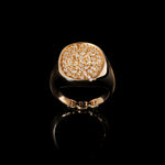 Signet Ring with Diamonds in 18K yellow gold by HOORSENBUHS®