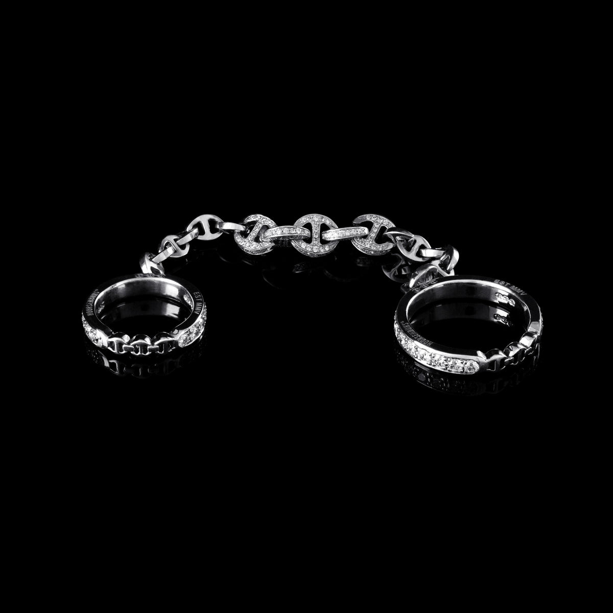 Bonded 3mm Open-Links with Five Link Pave ring in 18K white gold