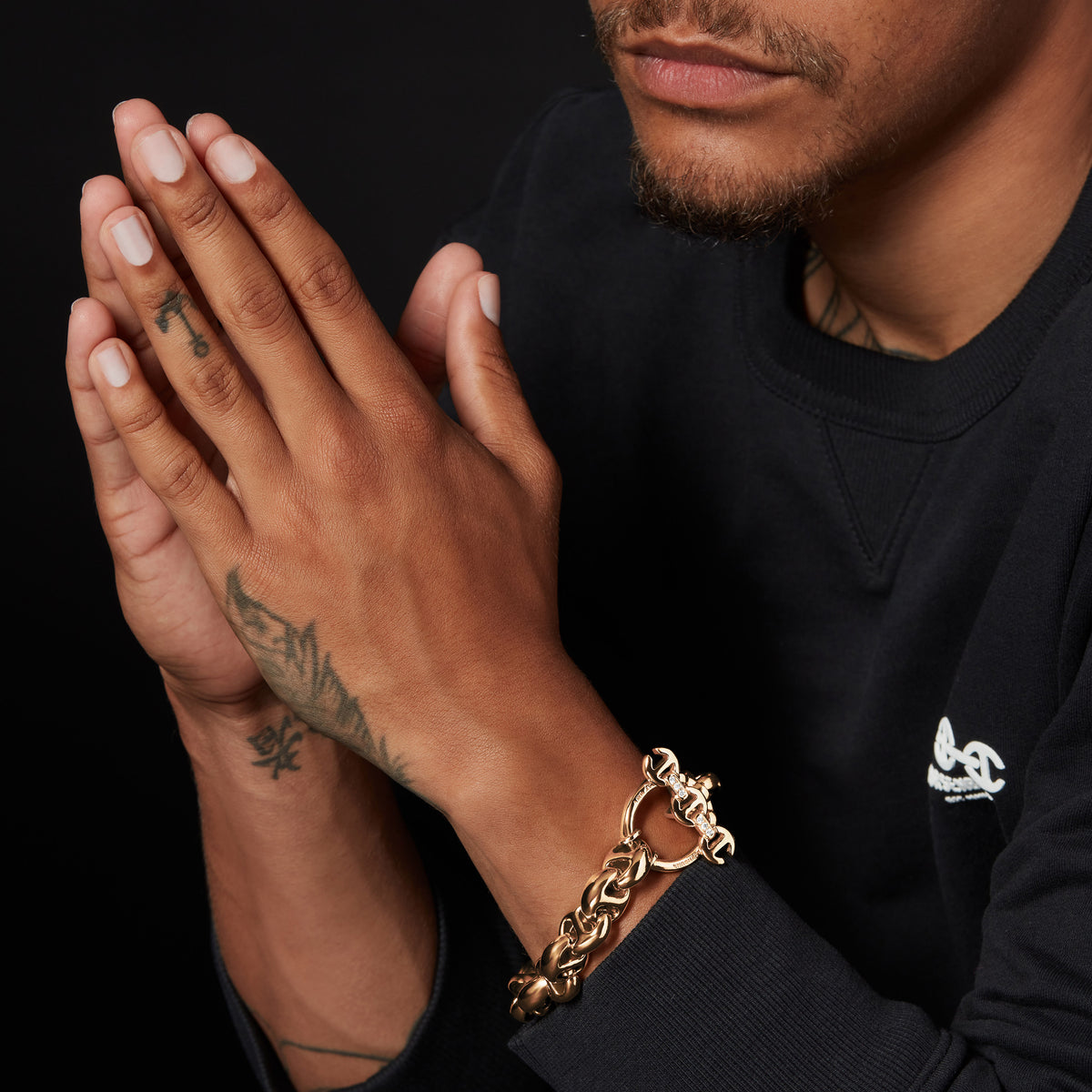 15mm Open-Link™ Bracelet in 18K yellow gold, worn on the wrist