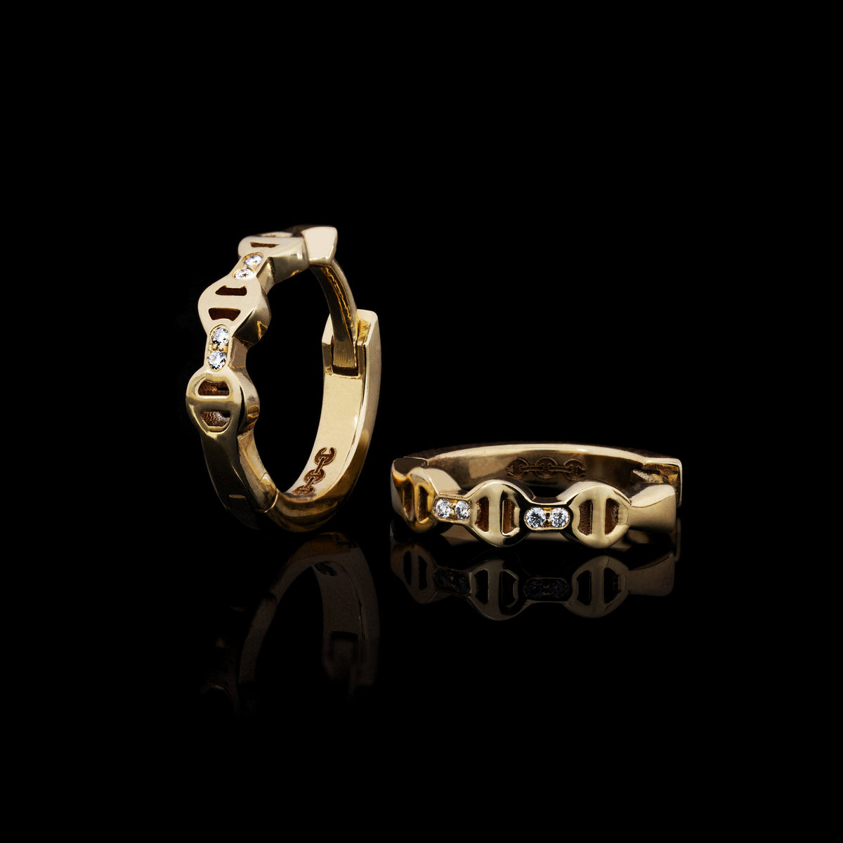 Huggie with Diamond Bridges earrings in 18K yellow gold by HOORSENBUHS®, pair