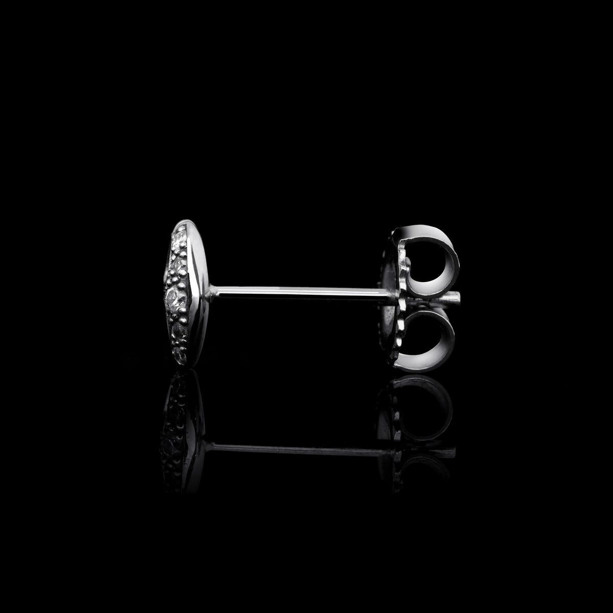 Small Link Studs with Diamonds earrings in 18K white gold, view 4