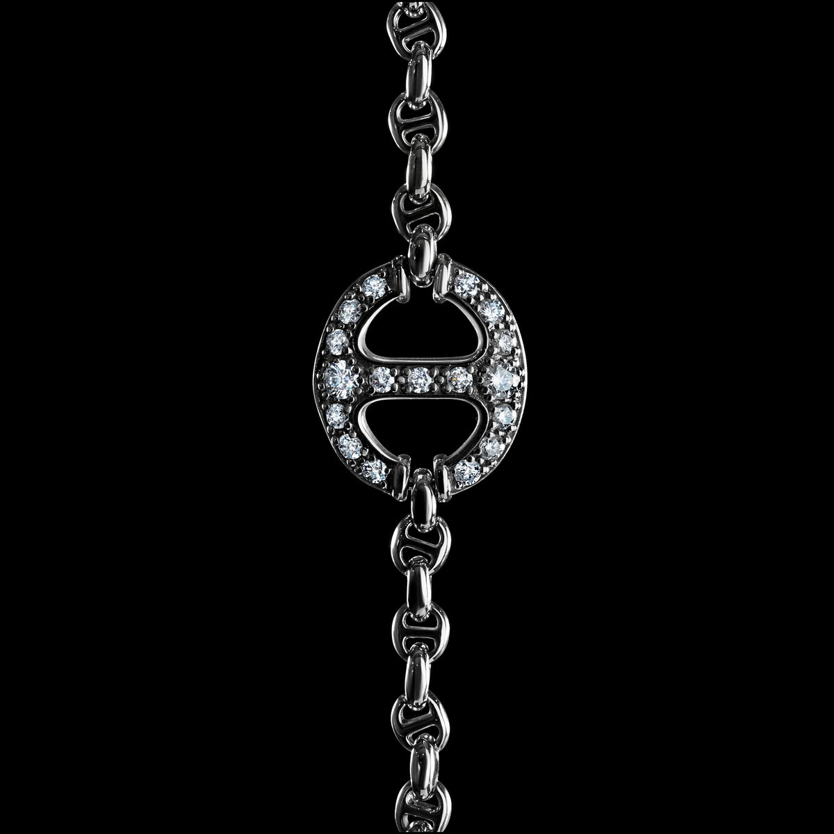Grand-Link Lariat with Diamonds necklace in 18K gold, view 9