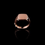 Rectangle Signet Ring in 18K rose gold