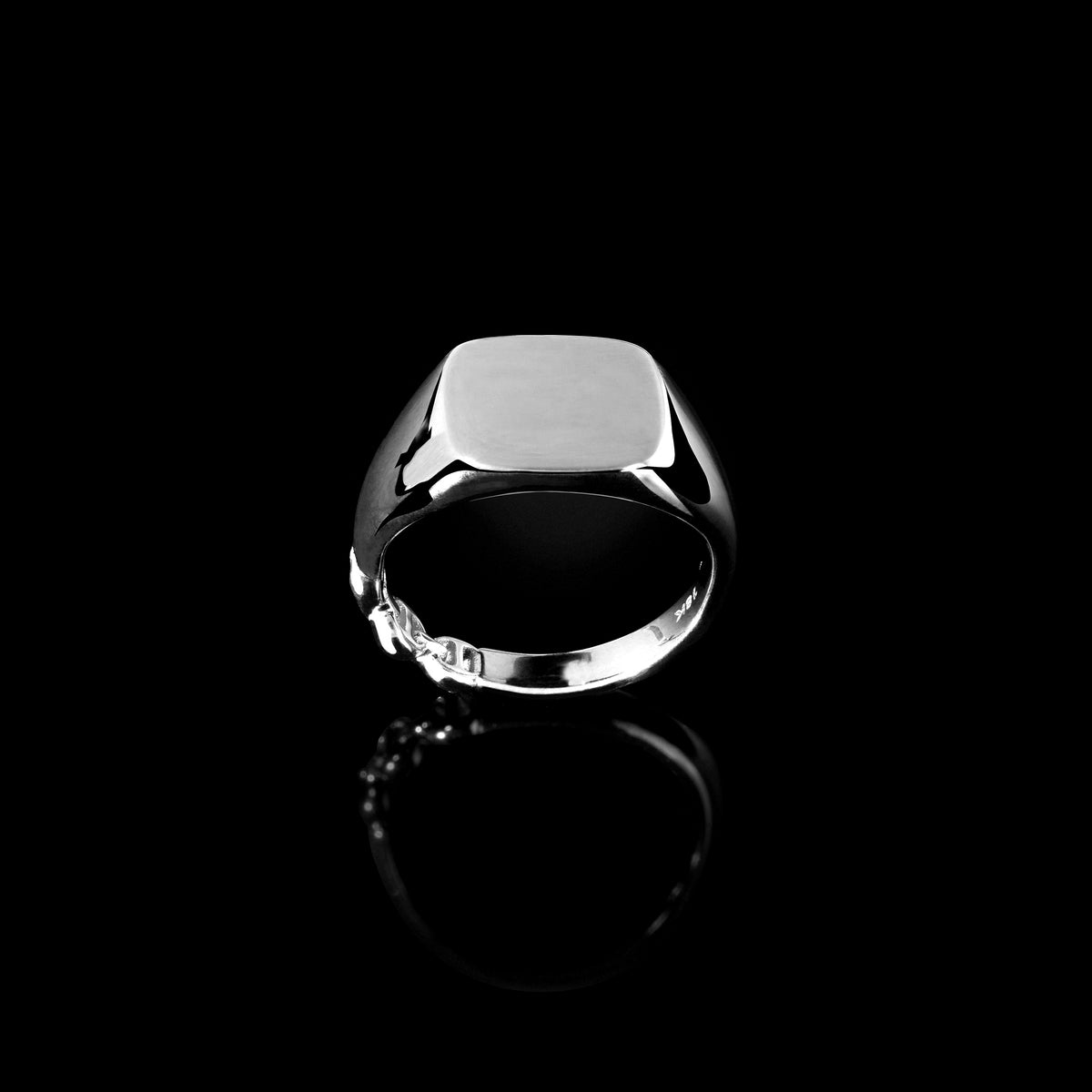Rectangle Signet Ring in sterling silver by HOORSENBUHS®