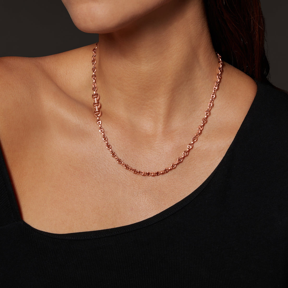 3mm Open-Link™ Necklace with Diamond Pendant in 18K gold, detail