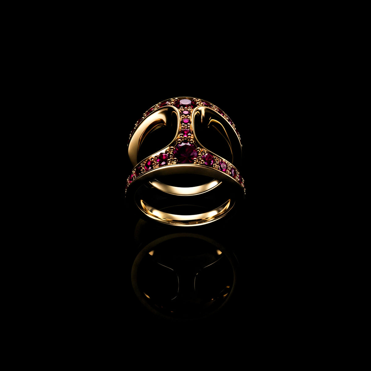 Phantom ring in 18K gold with rubies