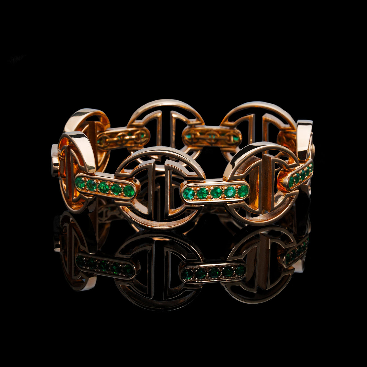 MMV Medium Link Bracelet with Emerald Bridges in 18K gold, view 3