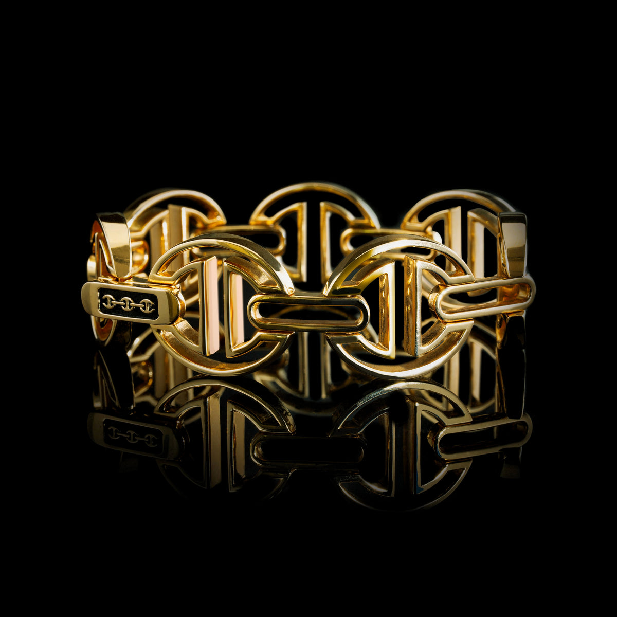 MMV Medium Link Bracelet in 18K gold by HOORSENBUHS®