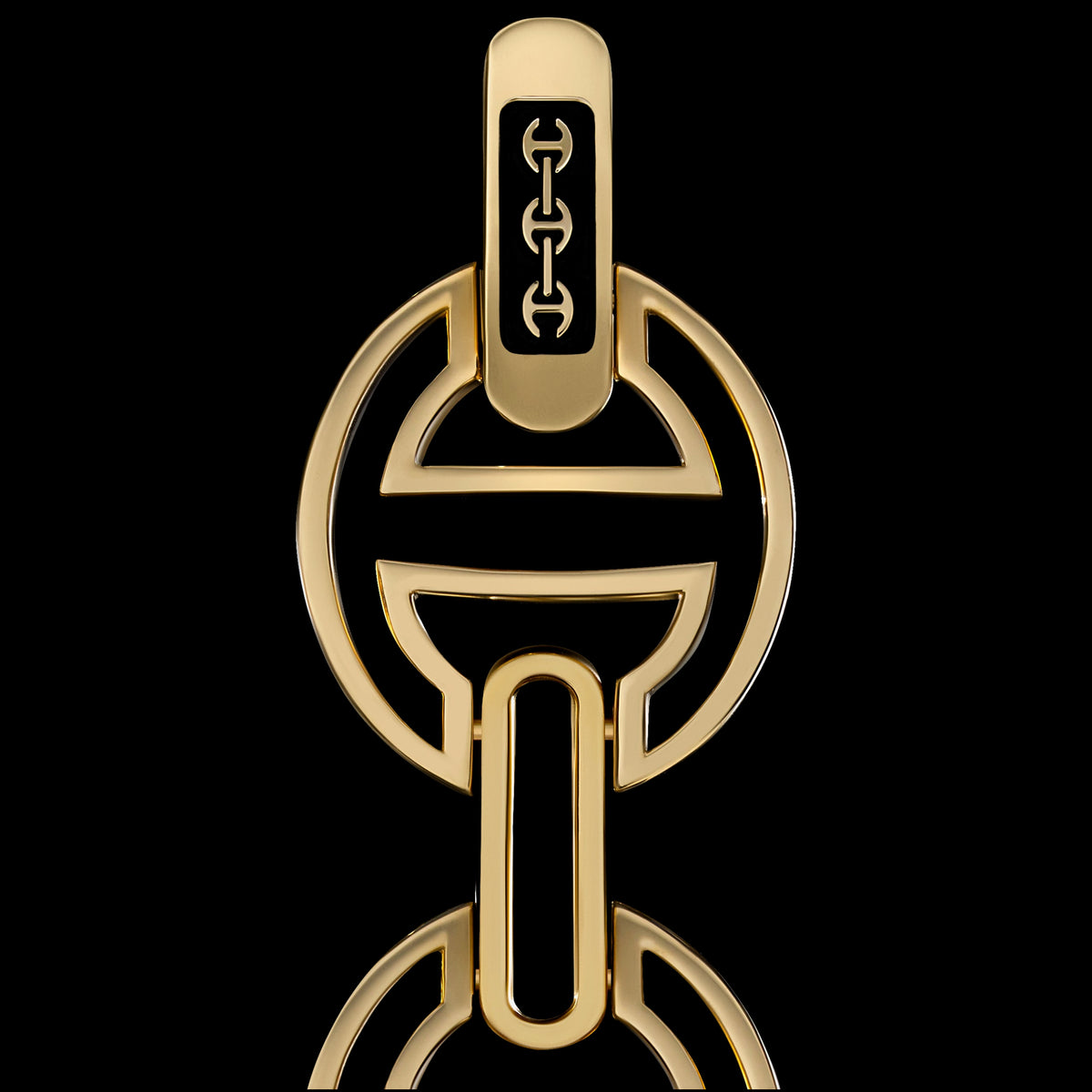 MMV Medium Link Bracelet in 18K gold, view 2