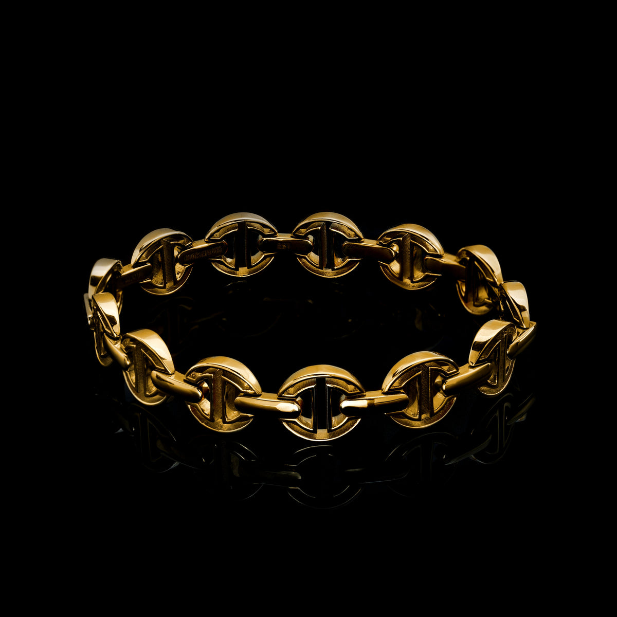 MMV Small Link Bracelet in 18K gold by HOORSENBUHS®