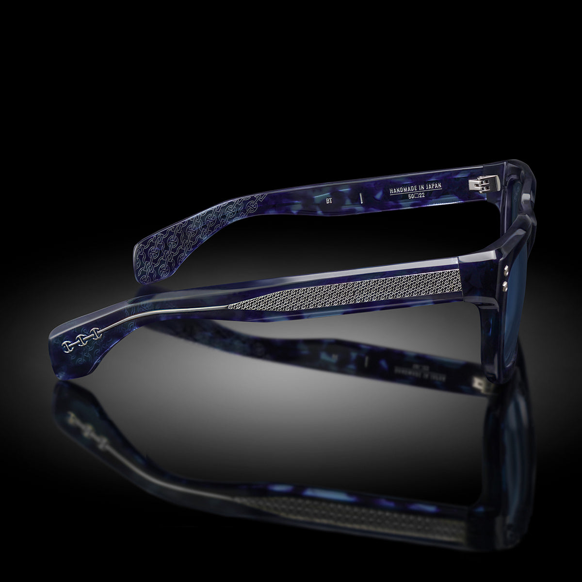 Model I eyewear in Blue Tortoise, side view