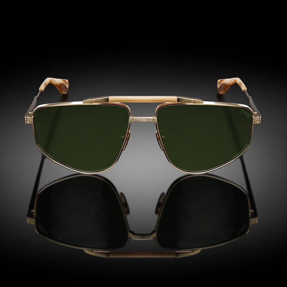 Model XIII eyewear in Yellow Gold and Scotch Horn, front view