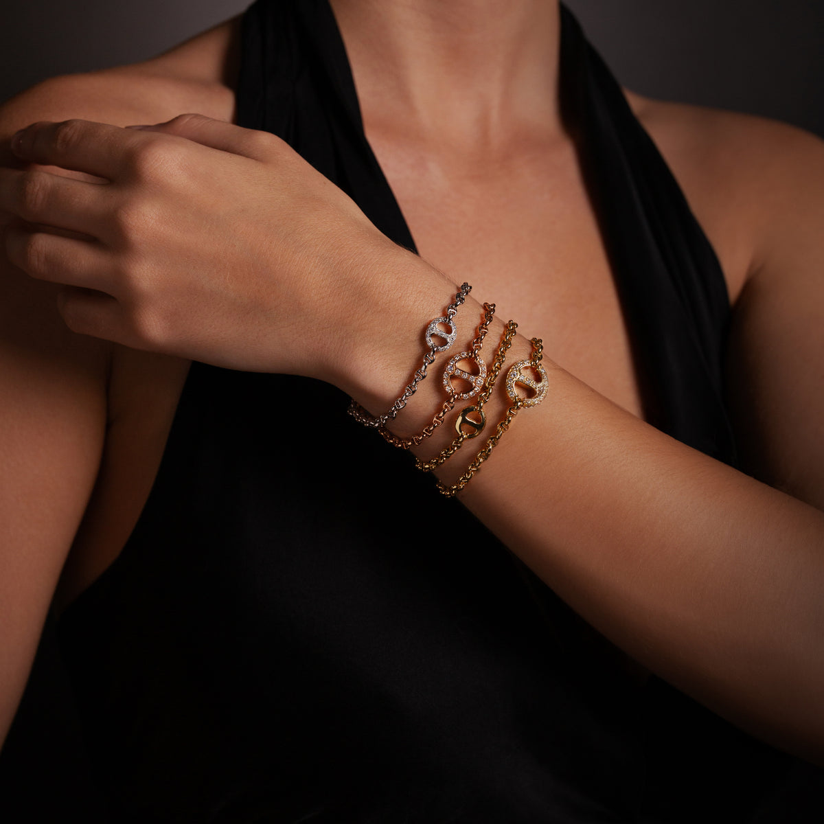 14mm Single-Link Bracelet in 18K gold, view 2