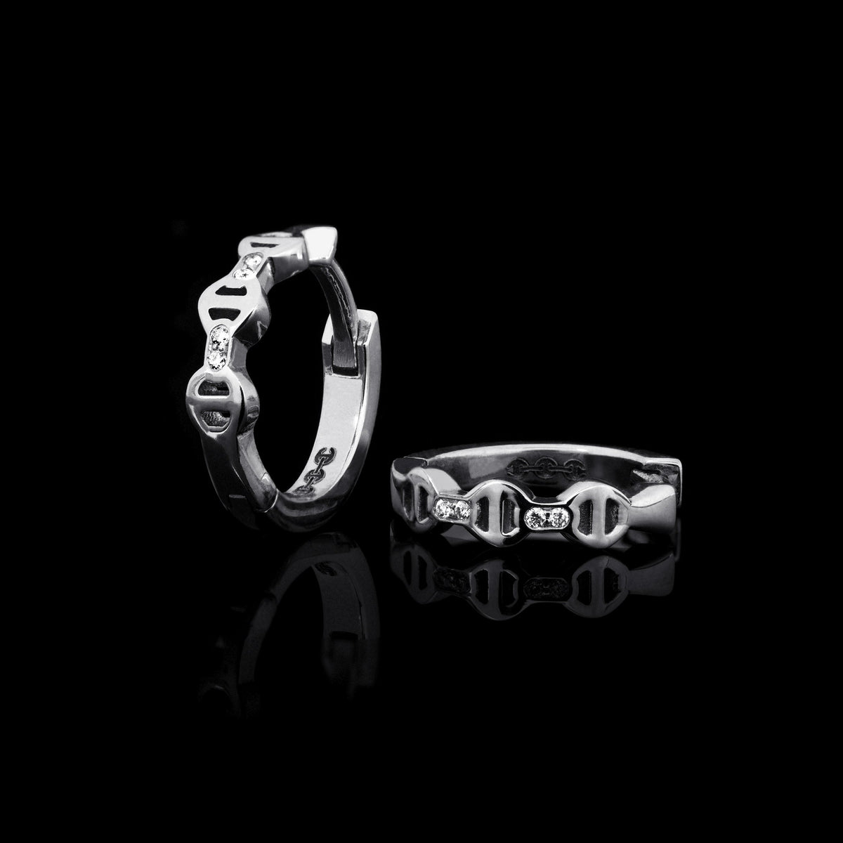Huggie with Diamond Bridges earrings in 18K white gold, pair