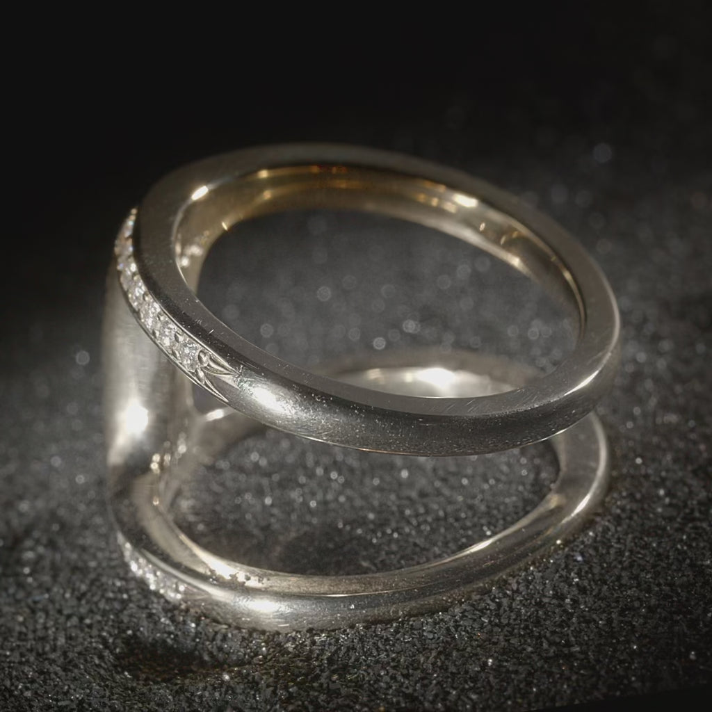 Dame Phantom with Diamonds ring by HOORSENBUHS®, in motion, view 2