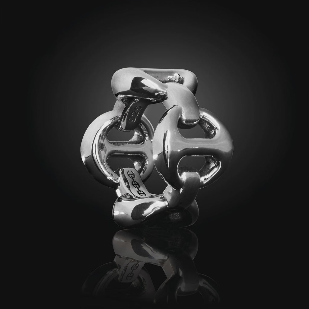Mega Quad Link ring by HOORSENBUHS®, in motion