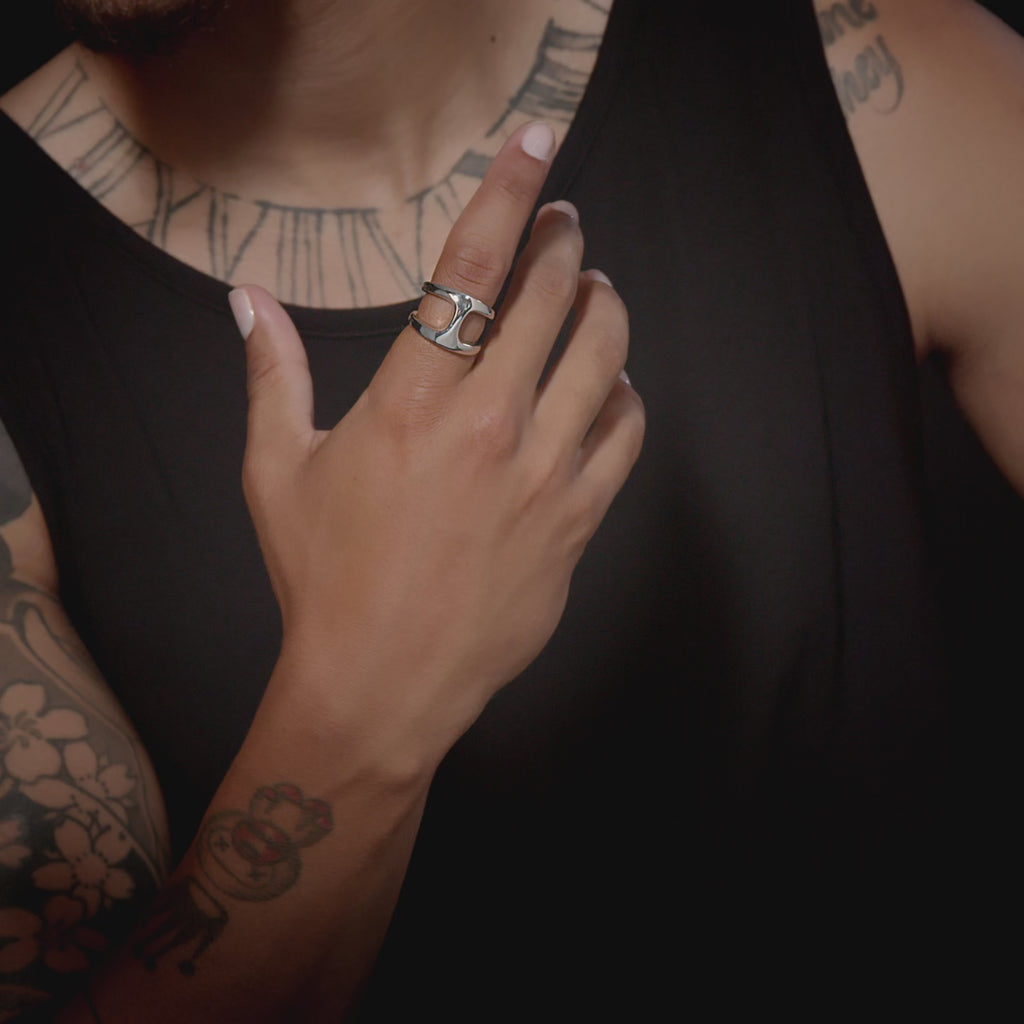 Brute Phantom ring by HOORSENBUHS®, in motion