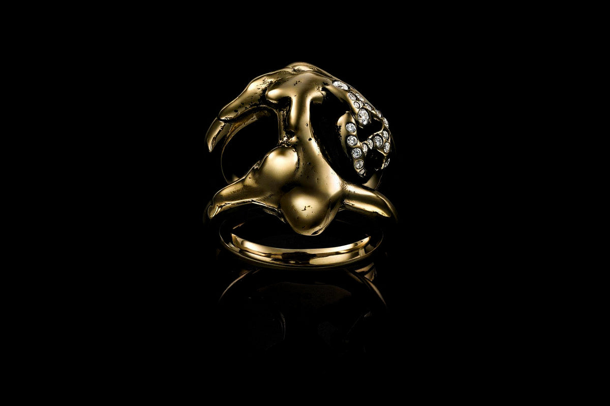 Bespoke & Sacred by HOORSENBUHS®